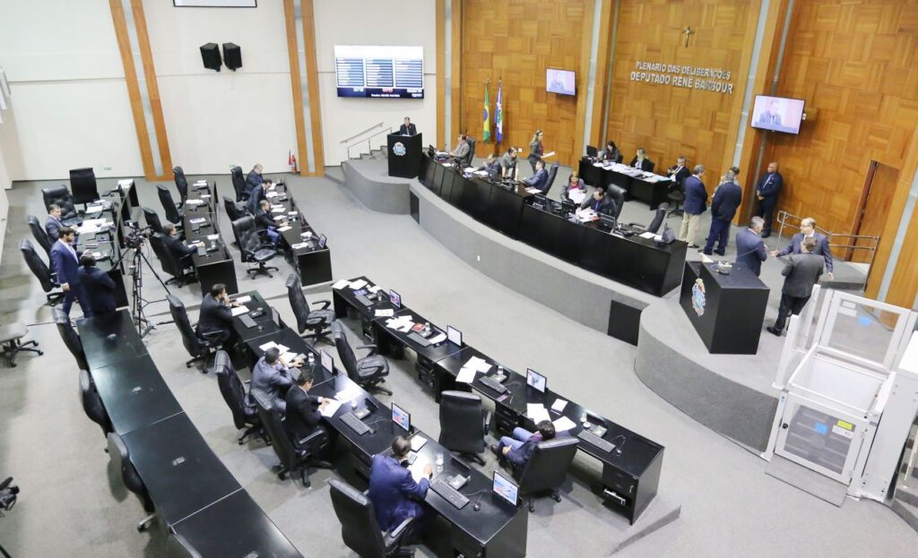Eleições 22: Deputados querem novo mandato e articulam reeleição; veja lista Eleições 22: Deputados querem novo mandato e articulam reeleição; veja lista