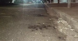 Homem é preso com mãos ensanguentadas após matar vítima a facadas em Rio Brilhante