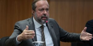 Governo endurece fiscalização contra reajuste indevido de combustíveis governo-endurece-fiscalizacao-contra-reajuste-indevido-de-combustiveis