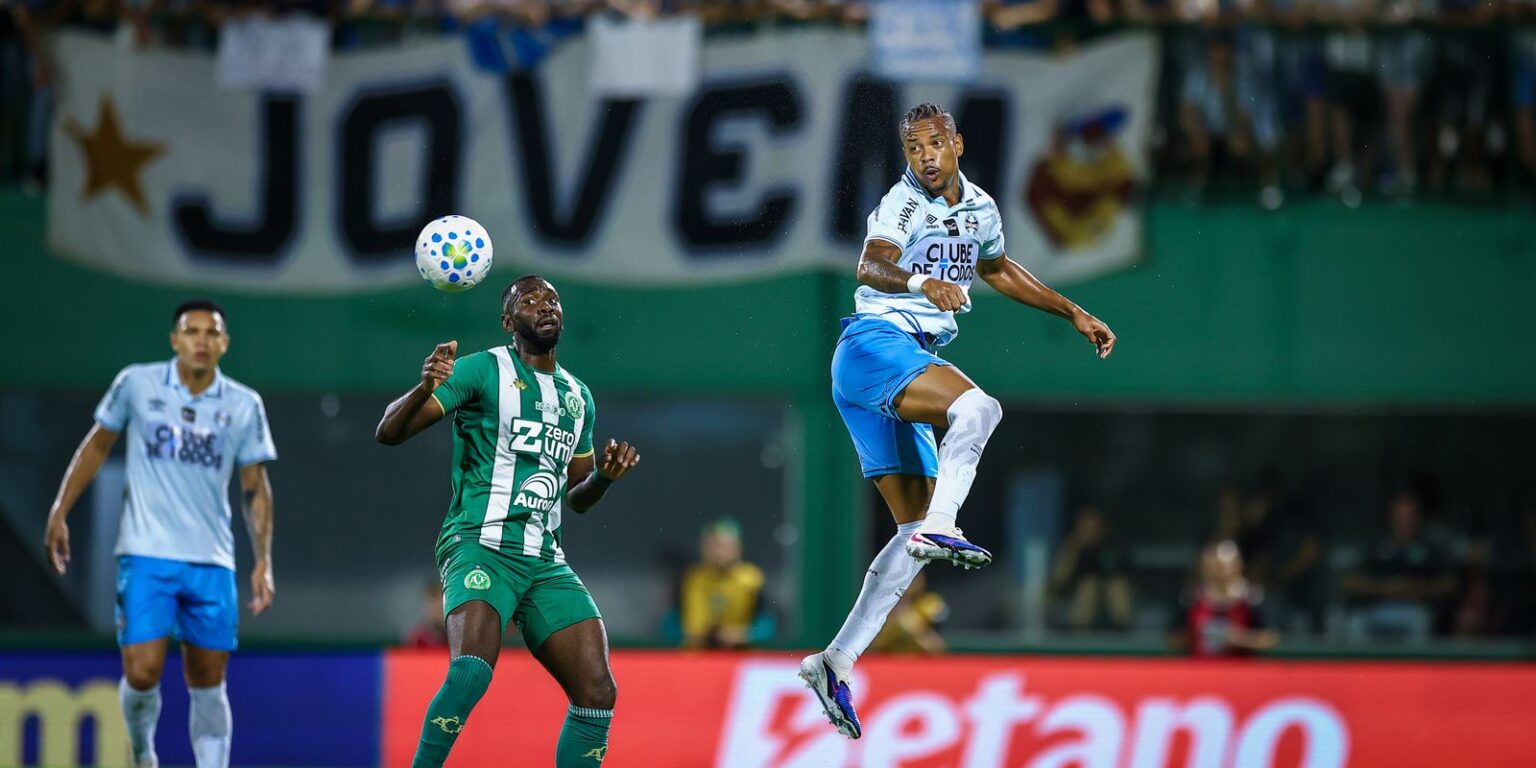 Brasileiro: Chapecoense e Grêmio ficam no empate de 1 a 1 brasileiro:-chapecoense-e-gremio-ficam-no-empate-de-1-a-1