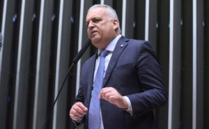 camara-aprova-aumento-de-pena-para-furto,-roubo,-receptacao-e-latrocinio
