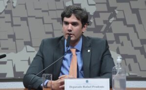 comissao-pode-votar-hoje-medida-provisoria-que-reajusta-salarios-de-policiais-e-bombeiros-do-df