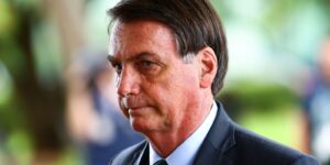 Bolsonaro deve ter alta hospitalar na sexta, diz médico bolsonaro-deve-ter-alta-hospitalar-na-sexta,-diz-medico