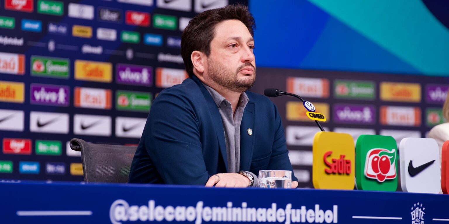 Arthur Elias convoca seleção feminina para a Fifa Series arthur-elias-convoca-selecao-feminina-para-a-fifa-series