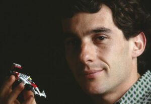 comissao-aprova-proposta-para-incluir-ayrton-senna-no-livro-dos-herois-da-patria