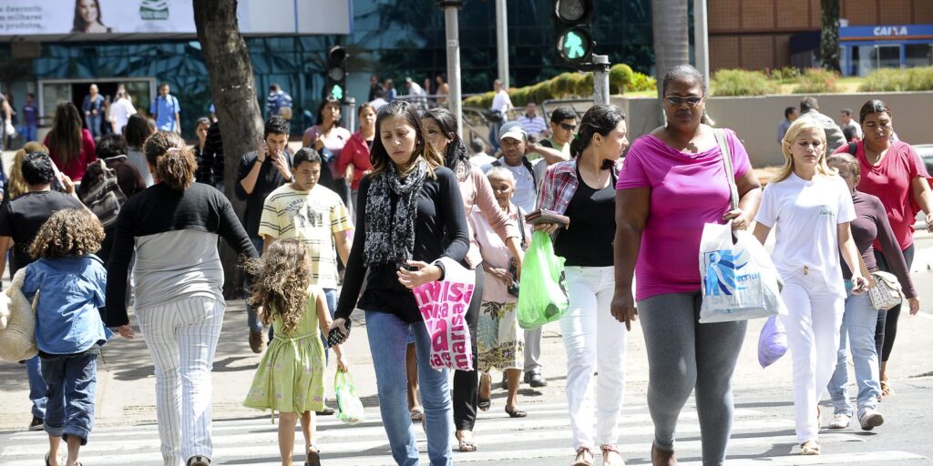 Desemprego sobe para 5,8% em fevereiro, mas é o menor para o trimestre desemprego-sobe-para-5,8%-em-fevereiro,-mas-e-o-menor-para-o-trimestre