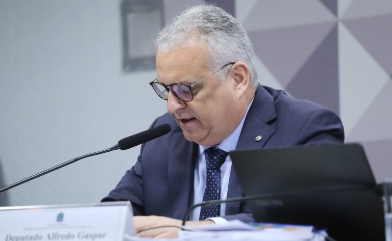 CPMI do INSS deve acabar nesta noite, com ou sem aprovação do relatório cpmi-do-inss-deve-acabar-nesta-noite,-com-ou-sem-aprovacao-do-relatorio