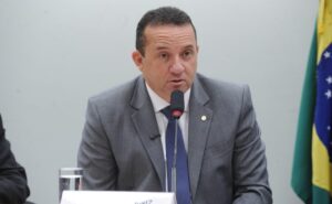 Prioridade no emprego para jovens vítimas de violência avança na Câmara comissao-aprova-acesso-preferencial-de-jovens-vitimas-de-violencia-ao-mercado-de-trabalho