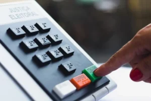 votos-viram-dinheiro:-entenda-como-funciona-o-financiamento-dos-partidos-no-brasil