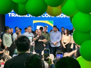 Contar aparece em primeiro evento com Reinaldo e Riedel contar-aparece-em-primeiro-evento-com-reinaldo-e-riedel