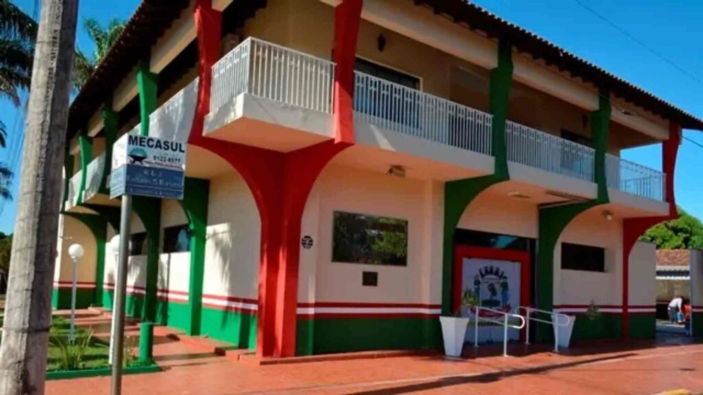 Caarapó: projeto prevê diárias de até R$ 1,7 mil para vereadores em viagens
