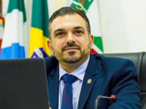 Vereador Luciano Leal retoma proposta de auxílio-alimentação para servidores públicos em Nova Andradina