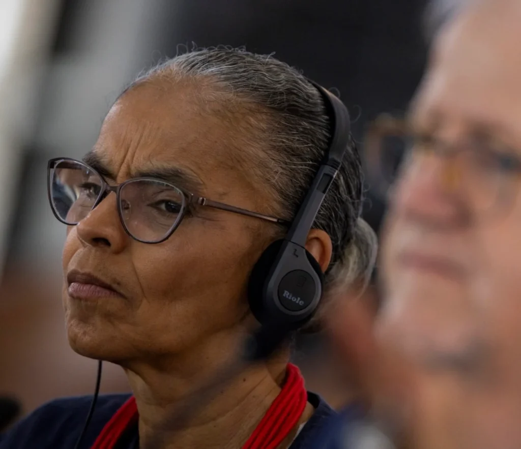 Marina Silva passa mal durante abertura da COP15 em Campo Grande