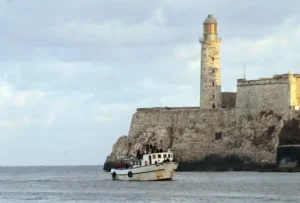 Autoridades do México procuram veleiros que desapareceram no Caribe