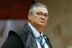 Dino derruba aposentadoria compulsória como punição máxima para juízes Dino derruba aposentadoria compulsória como punição máxima para juízes