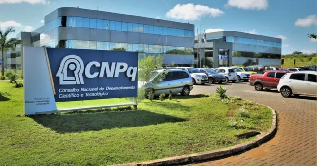 CNPq anuncia edital com R$ 120 milhões para bolsas de pesquisas CNPq anuncia edital com R$ 120 milhões para bolsas de pesquisas