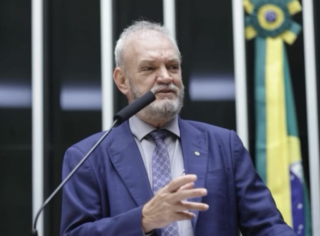 contra-tudo-e-quase-todos,-geraldo-deixa-o-psdb-e-se-filia-ao-uniao-brasil