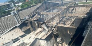 Avião de pequeno porte cai em Capão da Canoa sobre restaurante aviao-de-pequeno-porte-cai-em-capao-da-canoa-sobre-restaurante