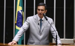 Comissão aprova projeto que prevê engajamento de alunos no cuidado com o espaço escolar comissao-aprova-projeto-que-preve-engajamento-de-alunos-no-cuidado-com-o-espaco-escolar