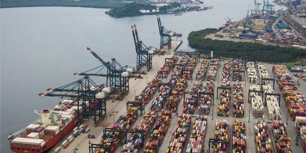 Porto de Santos prioriza desembarque de caminhões com gasolina porto-de-santos-prioriza-desembarque-de-caminhoes-com-gasolina