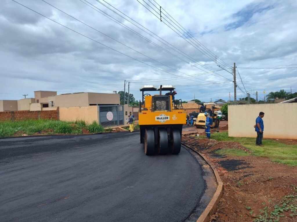 Prefeitura anuncia R$ 136 milhões para asfalto em 28 bairros prefeitura-anuncia-r$-136-milhoes-para-asfalto-em-28-bairros