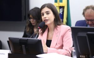 Projeto equipara antissemitismo a crime de racismo projeto-equipara-antissemitismo-a-crime-de-racismo