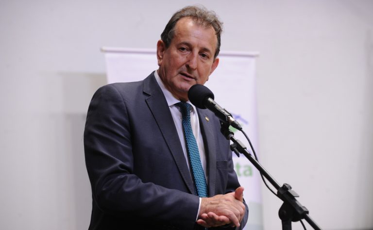 Comissão aprova projeto que isenta de punição dono de imóvel rural por incêndio involuntário comissao-aprova-projeto-que-isenta-de-punicao-dono-de-imovel-rural-por-incendio-involuntario