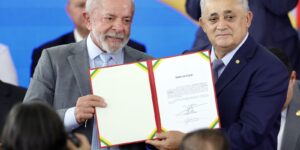 José Guimarães assume ministério e fala em “derrotar o fascismo” jose-guimaraes-assume-ministerio-e-fala-em-“derrotar-o-fascismo”