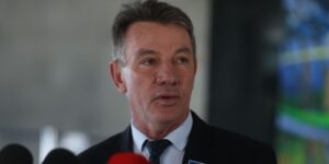 novo-pedido-de-vista-volta-a-adiar-julgamento-de-ex-governador-de-rr