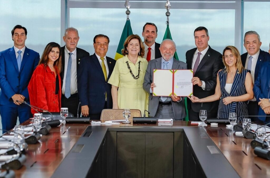 Senado aprova empréstimo de duzentos milhões de dólares para infraestrutura em MS senado-aprova-emprestimo-de-duzentos-milhoes-de-dolares-para-infraestrutura-em-ms