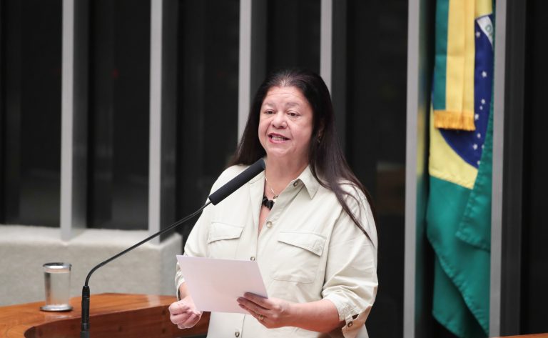 Câmara aprova endurecimento de pena para preso em saída temporária que agredir mulher camara-aprova-endurecimento-de-pena-para-preso-em-saida-temporaria-que-agredir-mulher
