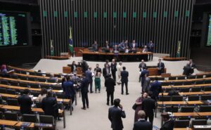 Câmara aprova mais recursos para órgãos de trânsito; acompanhe camara-aprova-mais-recursos-para-orgaos-de-transito;-acompanhe