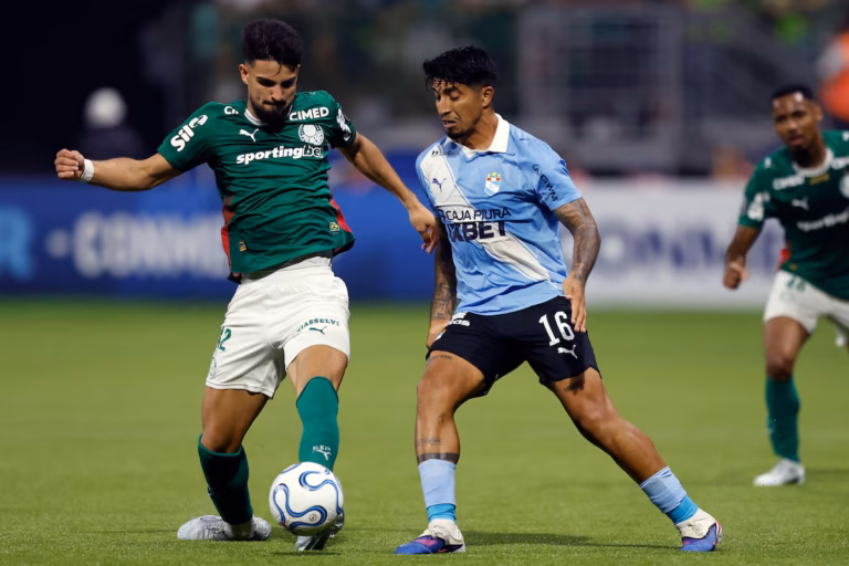 palmeiras-vence-o-sporting-cristal-com-penalti-polemico-e-assume-a-ponta-do-grupo