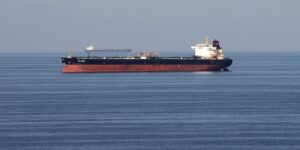 ira-reabre-estreito-de-ormuz-para-navios-de-todos-os-paises