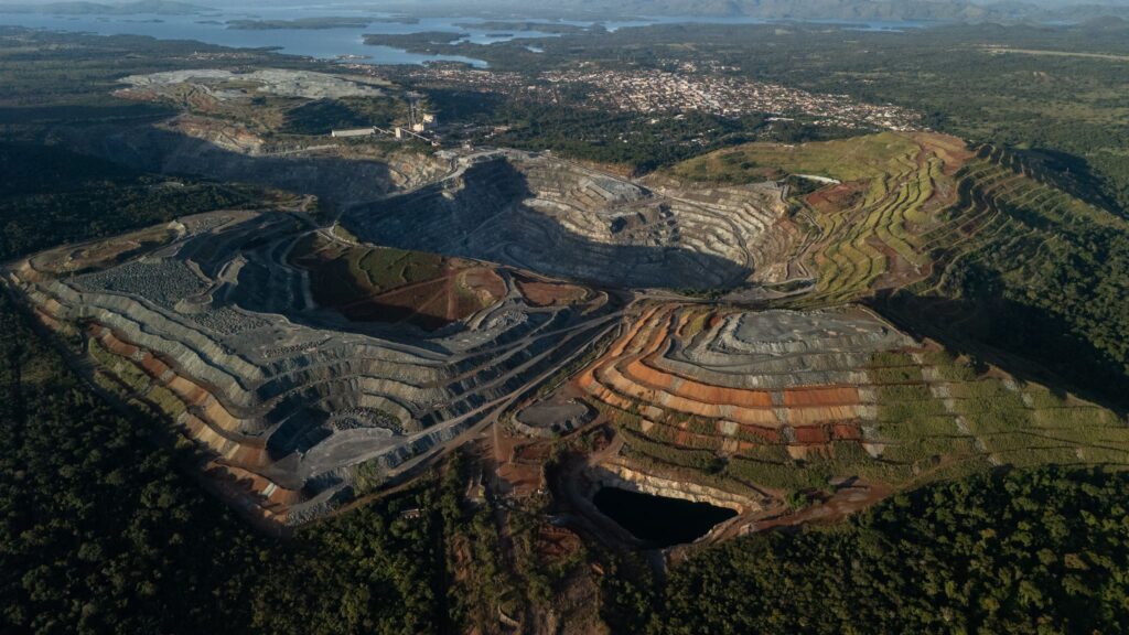 empresa-dos-eua-acerta-compra-da-serra-verde-por-us$-2,8-bilhoes-e-mira-terras-raras-de-goias