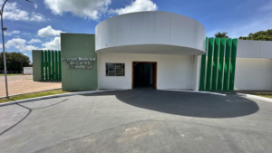Homem é detido após desacatar funcionários de hospital em Bandeirantes homem-e-detido-apos-desacatar-funcionarios-de-hospital-em-bandeirantes