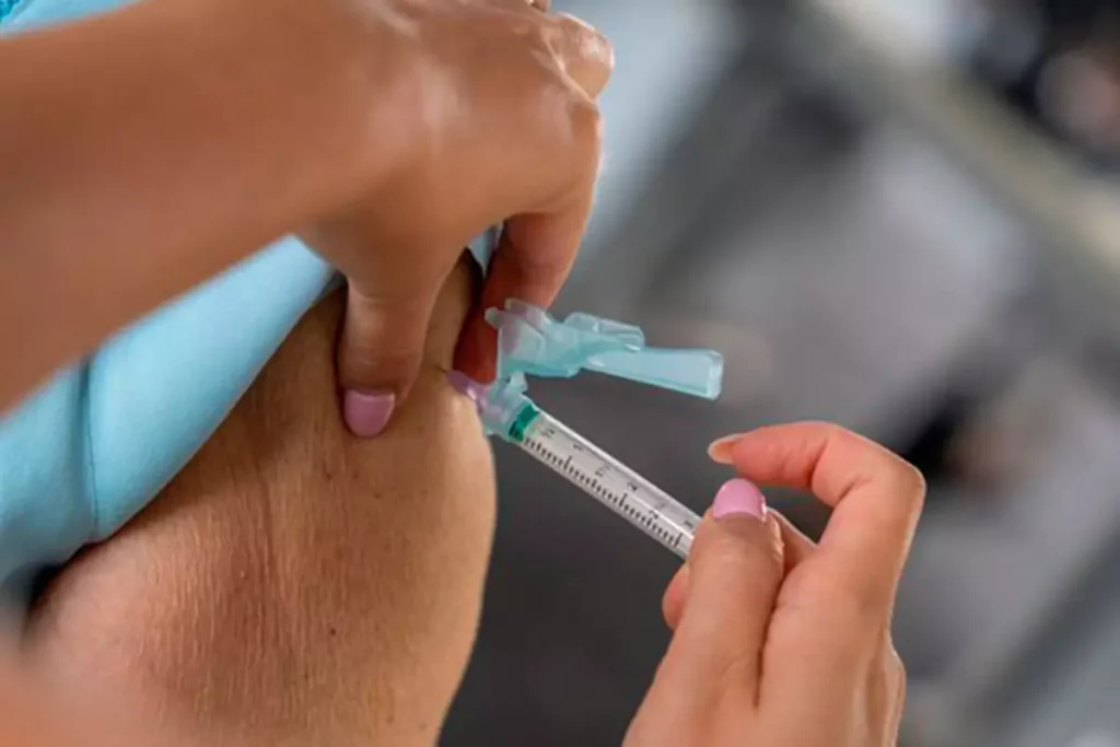 com-8-mortes,-dourados-inicia-na-proxima-segunda-vacinacao-contra-a-chikungunya