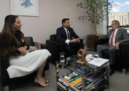 apos-filiacao,-pl-paga-r$-150-mil-por-mes-para-agencia-da-esposa-de-contar