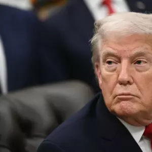 trump-diz-que-ira-esta-sob-pressao-e-que-navios-dos-eua-estao-‘prontos-para-partir’