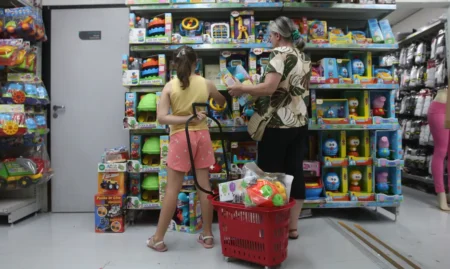 fgv-aponta-nova-alta-da-confianca-do-consumidor-em-abril