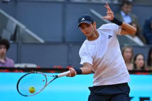 Rafa Jódar atropela De Minaur e vira próximo rival de João Fonseca em Madri rafa-jodar-atropela-de-minaur-e-vira-proximo-rival-de-joao-fonseca-em-madri