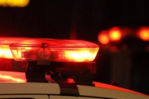 Colisão entre moto e carro deixa motociclista ferido no Centro de Paranaíba colisao-entre-moto-e-carro-deixa-motociclista-ferido-no-centro-de-paranaiba