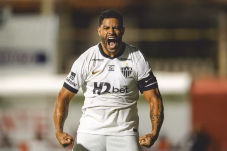hulk-e-cortado-contra-o-flamengo-apos-sondagem-e-pode-antecipar-saida-do-atletico-mg