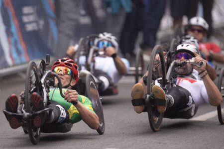 brasil-estreia-em-torneio-de-ciclismo-de-estrada-na-belgica-nesta-terca-feira,-28