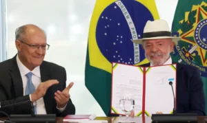 lula-assina-decreto-que-promulga-acordo-ue-mercosul