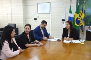 prefcg-firma-convenio-com-maternidade-para-atender-maes-atipicas