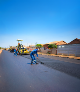prefeita-adriane-lopes-assina-com-a-bancada-federal-mais-r$-100-milhoes-para-asfalto