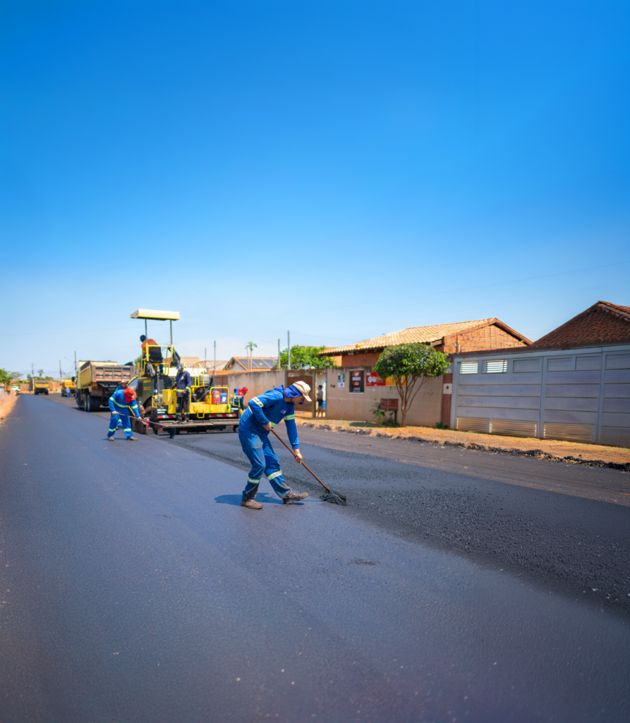 prefeita-adriane-lopes-assina-com-a-bancada-federal-mais-r$-100-milhoes-para-asfalto