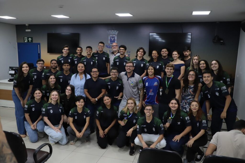 Câmara homenageia atletas e equipe que participaram do Jogos Universitários Brasileiros 2026 camara-homenageia-atletas-e-equipe-que-participaram-do-jogos-universitarios-brasileiros-2026