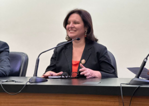Juíza de MS é a primeira mulher a assumir a presidência da Abraminj juiza-de-ms-e-a-primeira-mulher-a-assumir-a-presidencia-da-abraminj